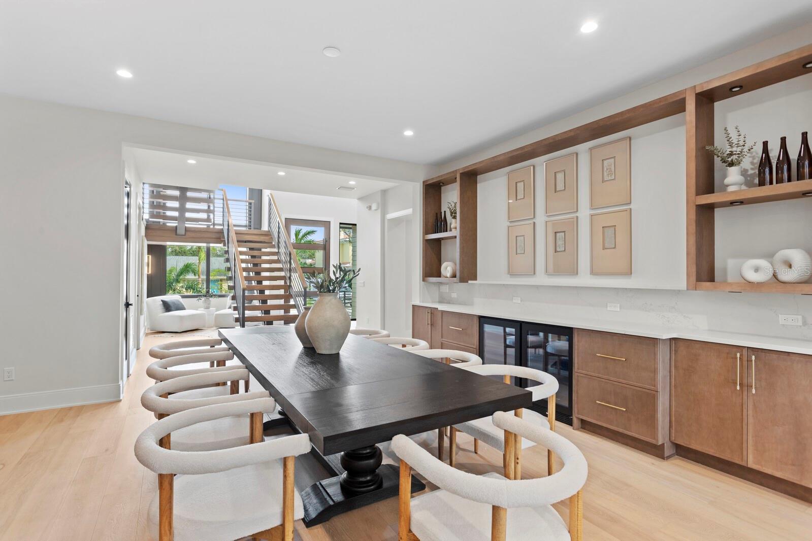 DAVIS ISLANDS PB10 PG52 TO 57 - Residential