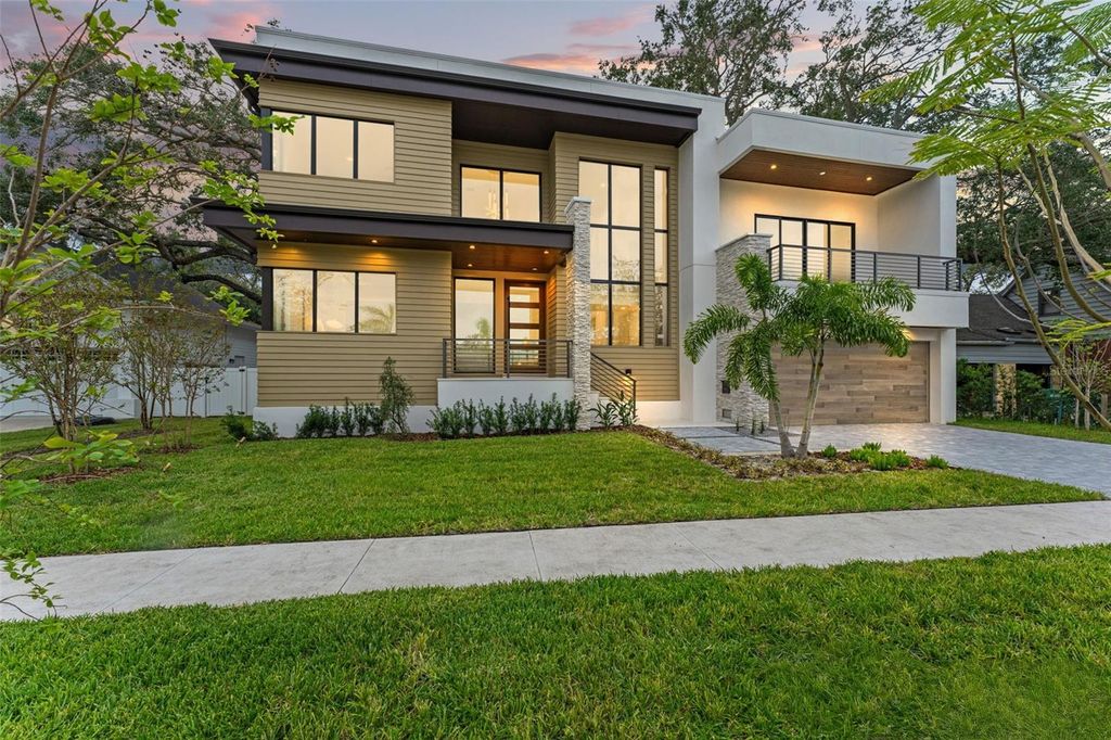 Photo of 496 Severn Avenue, Tampa, FL 33606 (MLS # TB8315990)