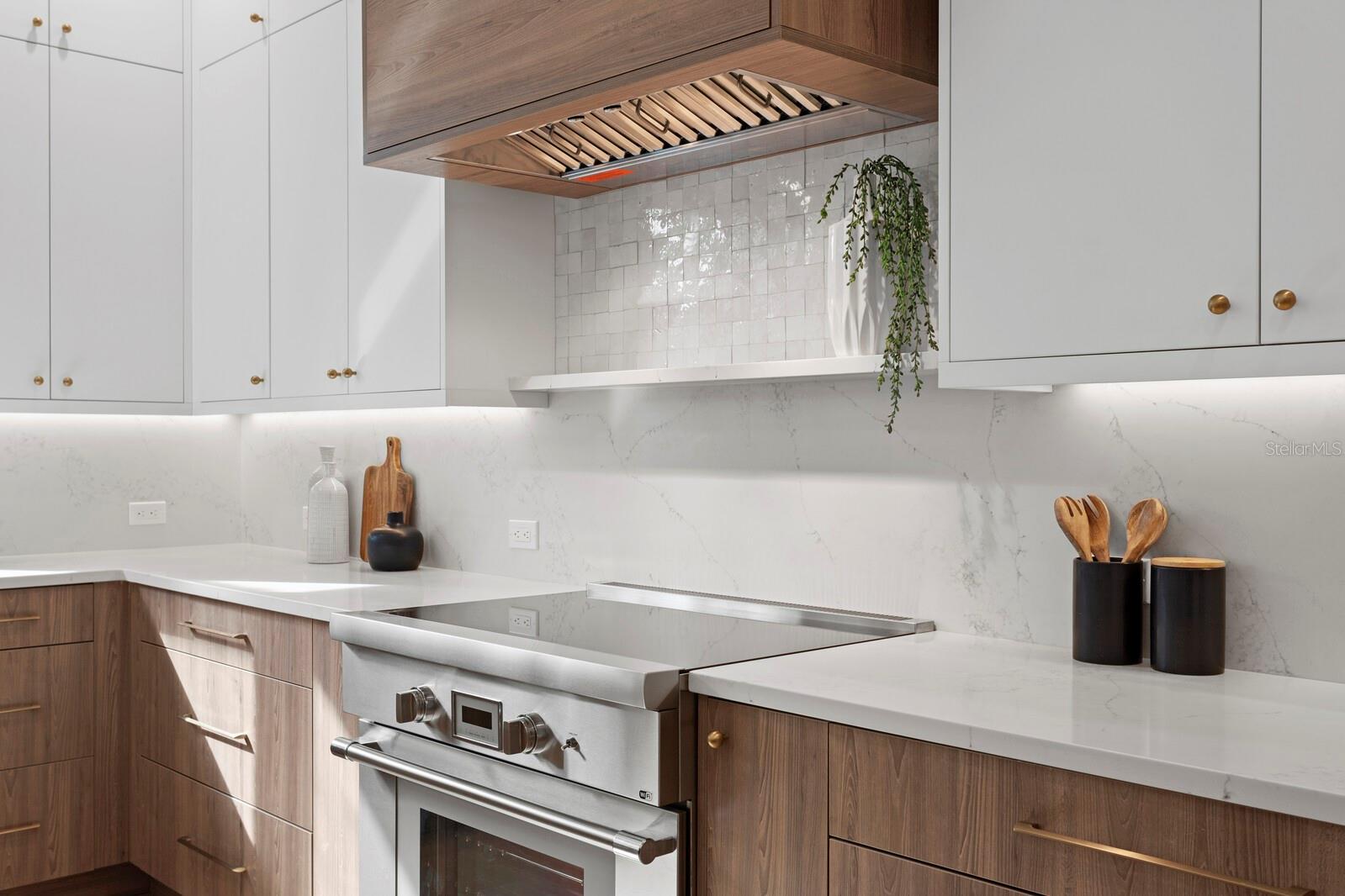 DAVIS ISLANDS PB10 PG52 TO 57 - Residential