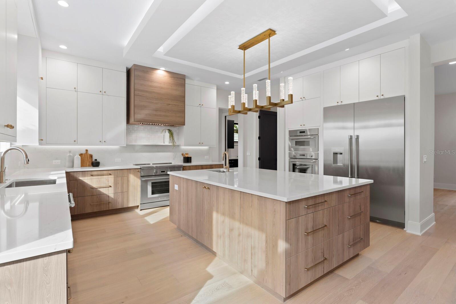 DAVIS ISLANDS PB10 PG52 TO 57 - Residential