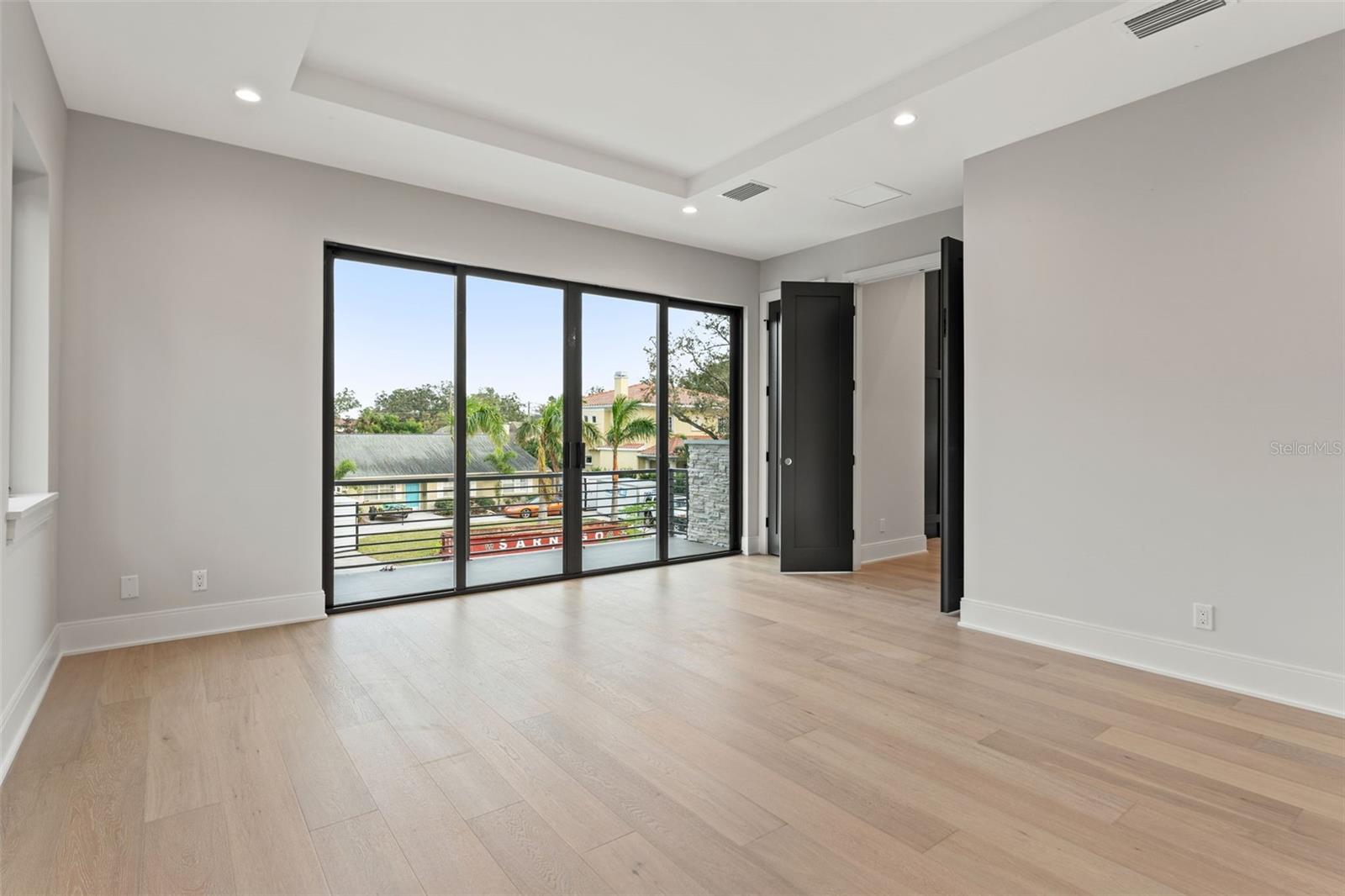 DAVIS ISLANDS PB10 PG52 TO 57 - Residential