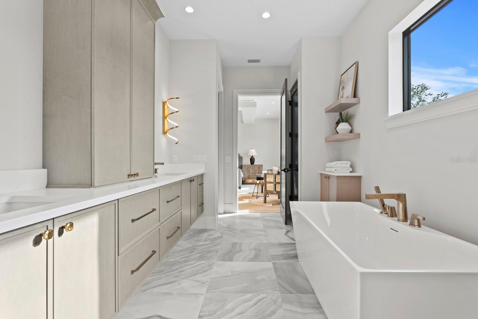 DAVIS ISLANDS PB10 PG52 TO 57 - Residential