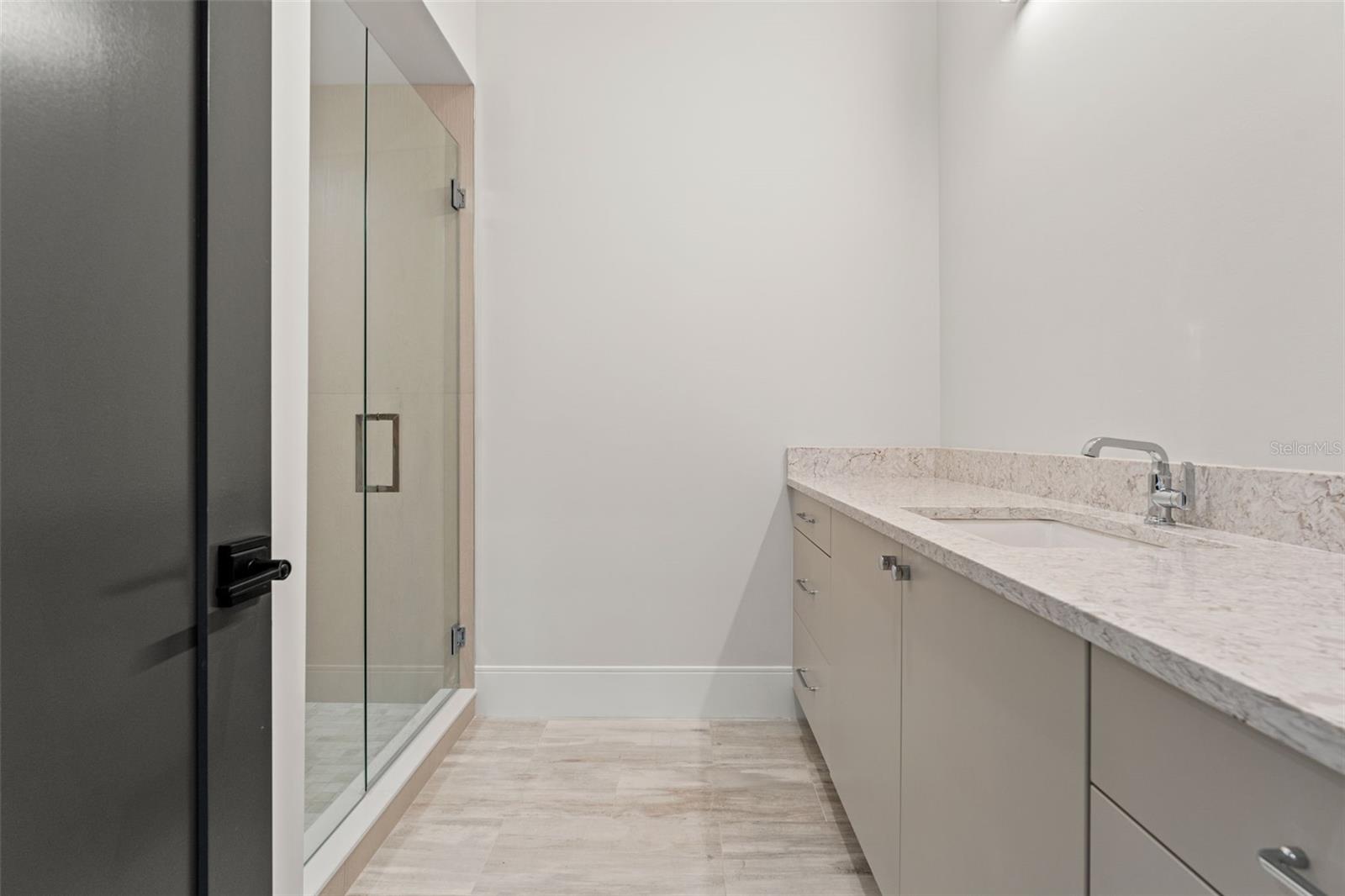 DAVIS ISLANDS PB10 PG52 TO 57 - Residential