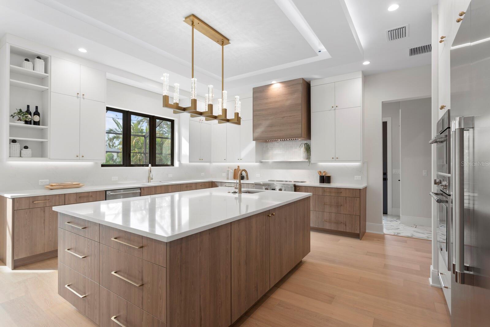 DAVIS ISLANDS PB10 PG52 TO 57 - Residential