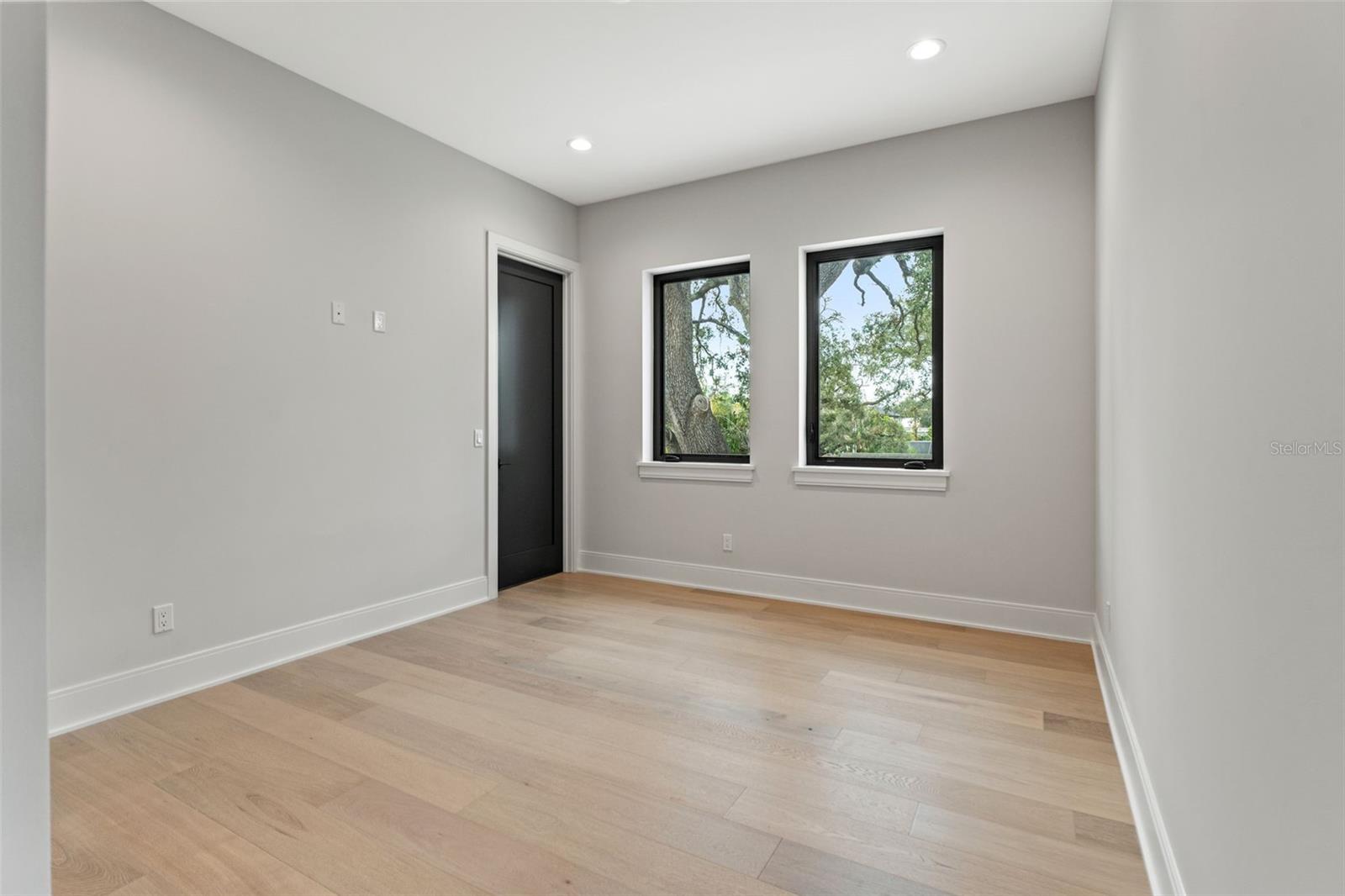 DAVIS ISLANDS PB10 PG52 TO 57 - Residential