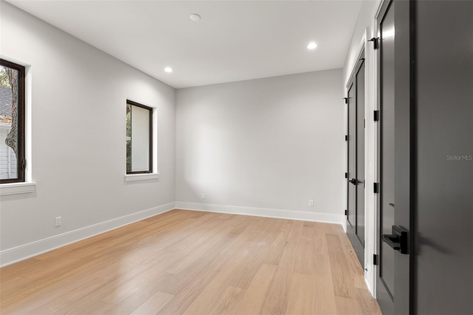 DAVIS ISLANDS PB10 PG52 TO 57 - Residential