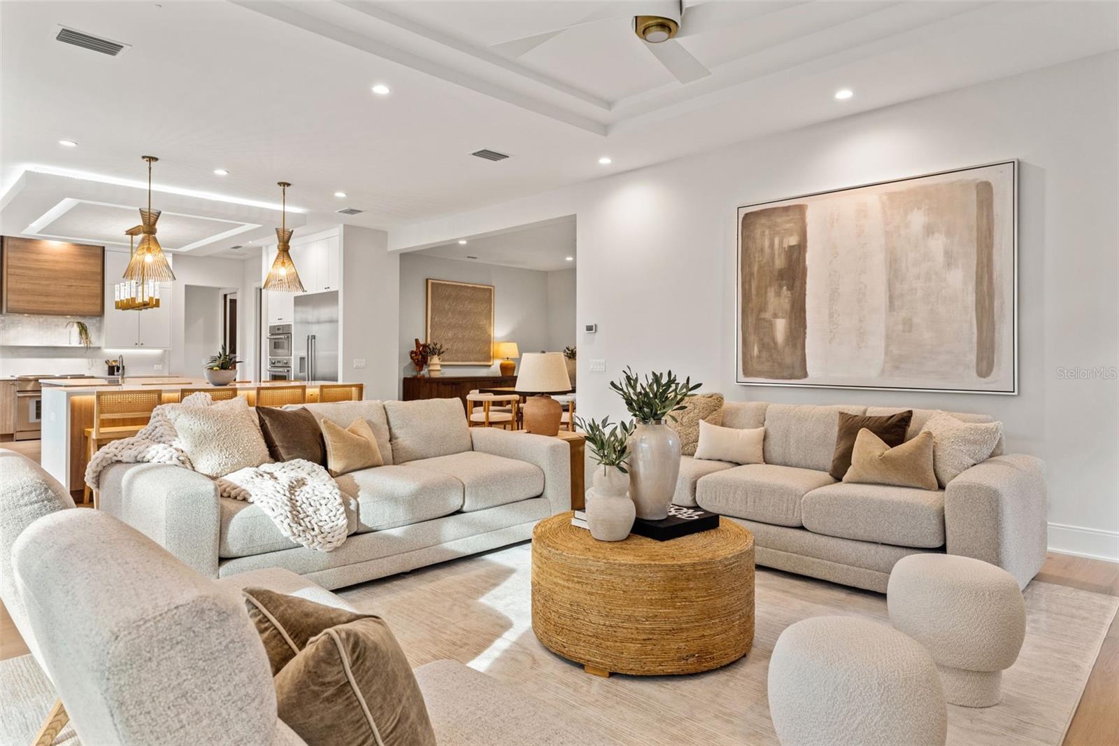 DAVIS ISLANDS PB10 PG52 TO 57 - Residential