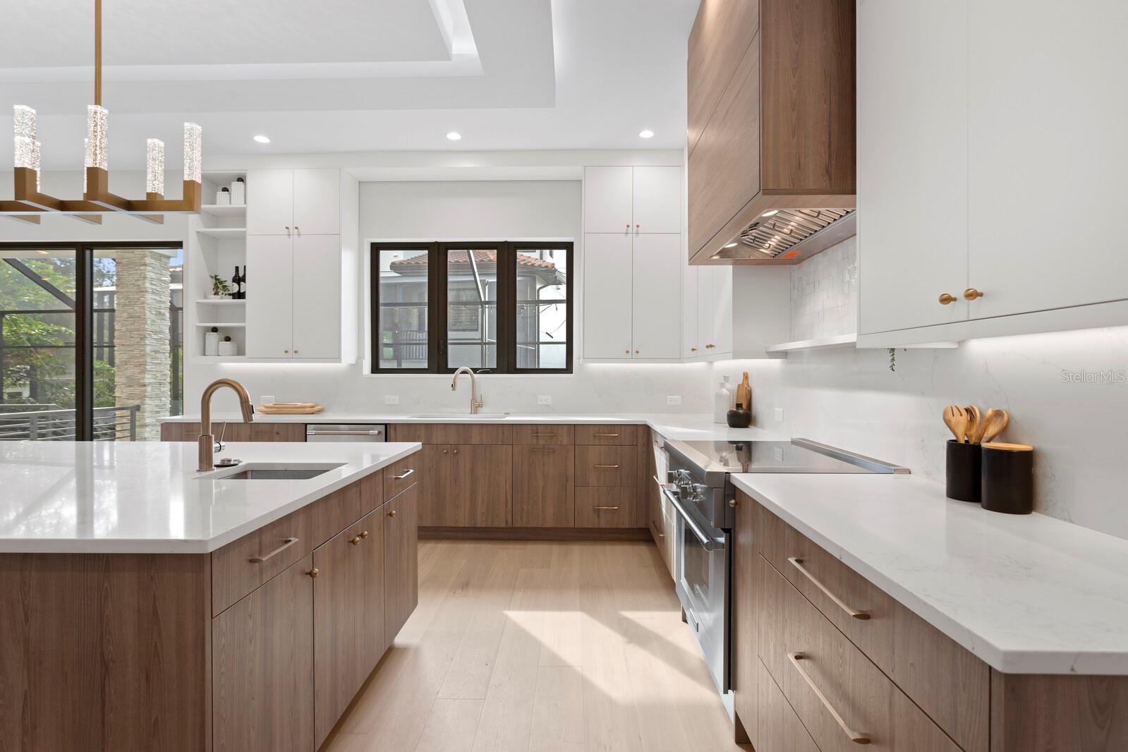 DAVIS ISLANDS PB10 PG52 TO 57 - Residential