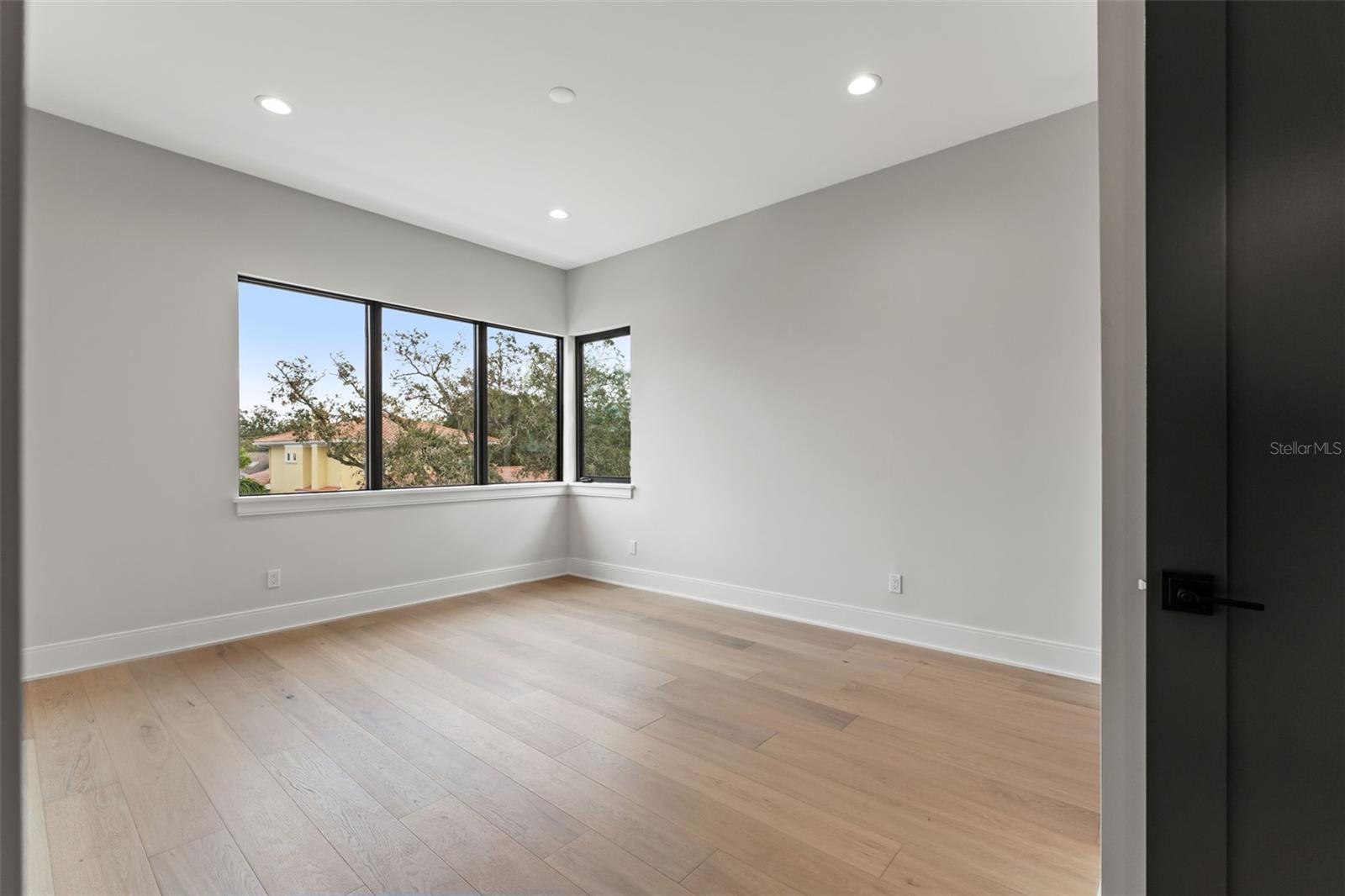 DAVIS ISLANDS PB10 PG52 TO 57 - Residential