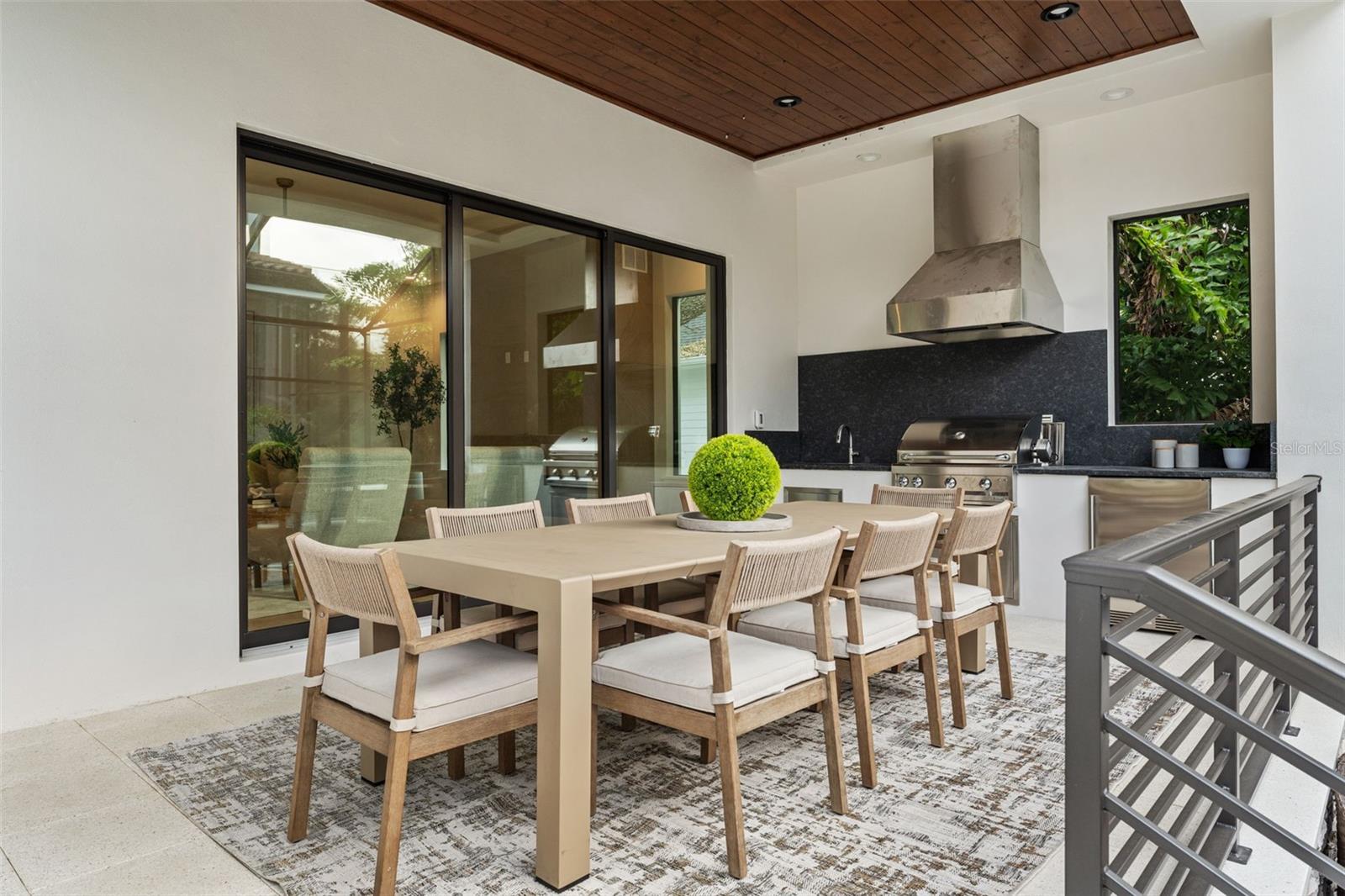 DAVIS ISLANDS PB10 PG52 TO 57 - Residential