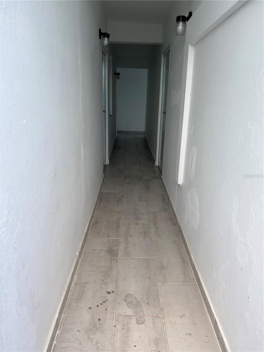 URB. LAS LOMAS - Residential Lease