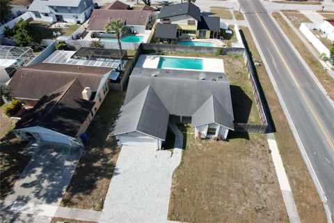 Photo of 7416 Clearview Drive, Tampa, FL 33634 (MLS # A4680005)