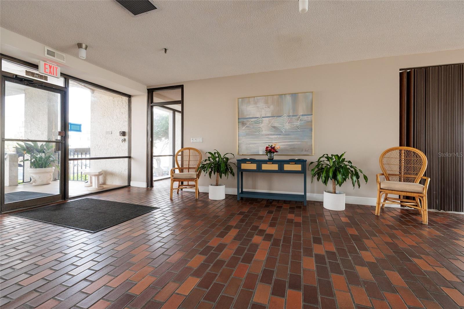 SURFSIDE TOWER CONDO - Residential