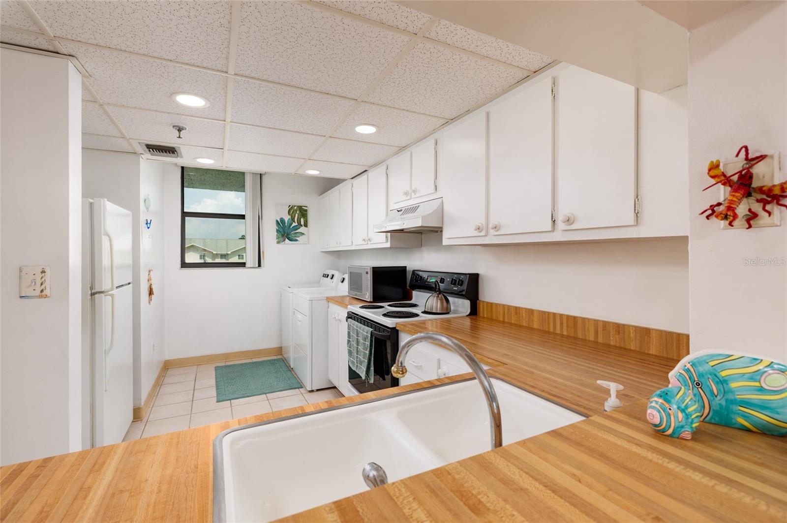 SURFSIDE TOWER CONDO - Residential