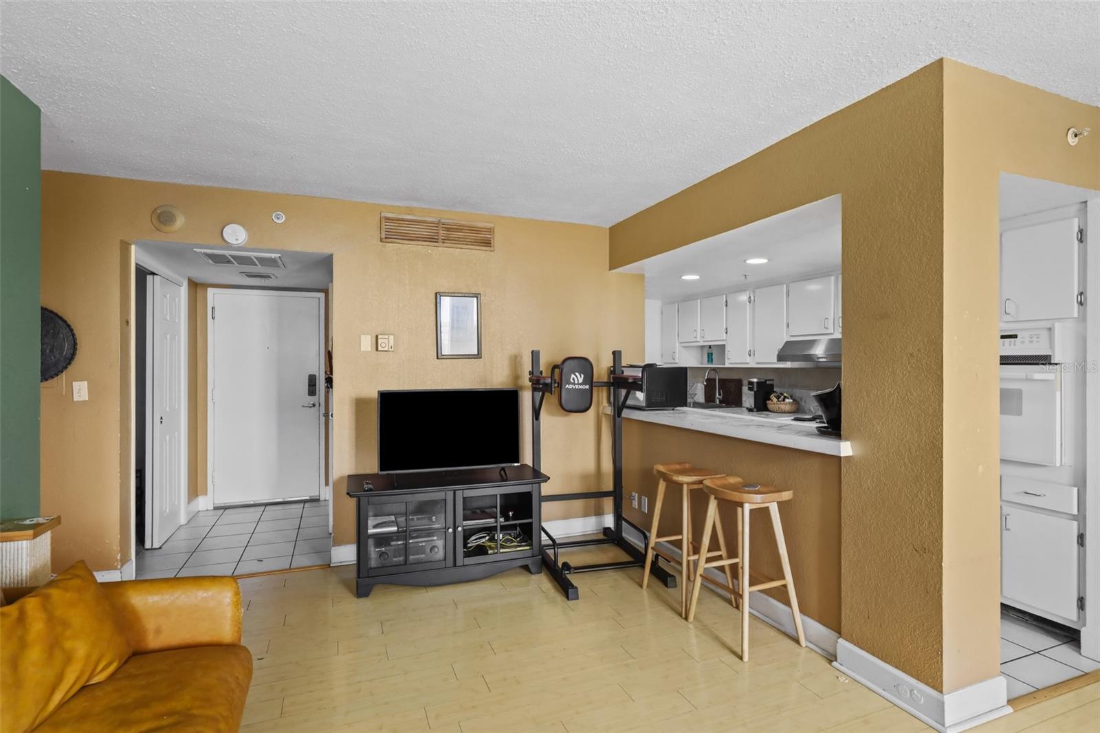 BEACON ON 3RD ST THE - Residential