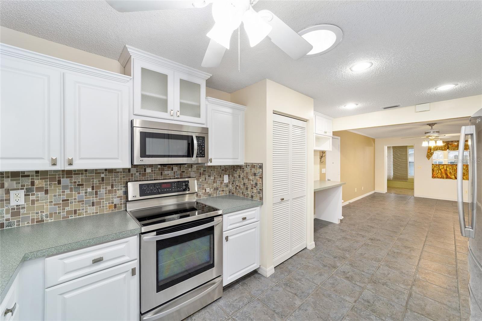 ON TOP OF THE WORLD - Residential