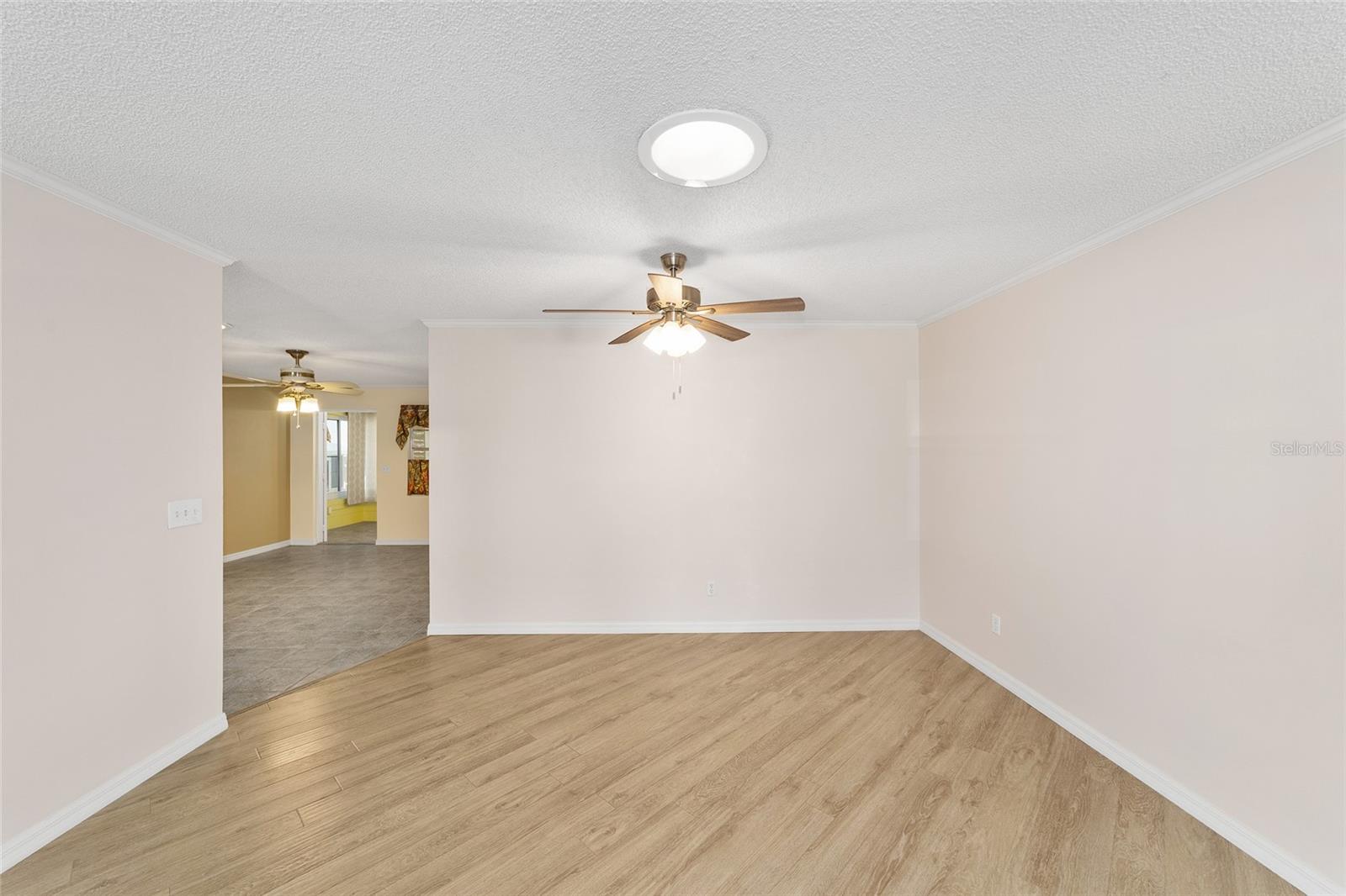 ON TOP OF THE WORLD - Residential