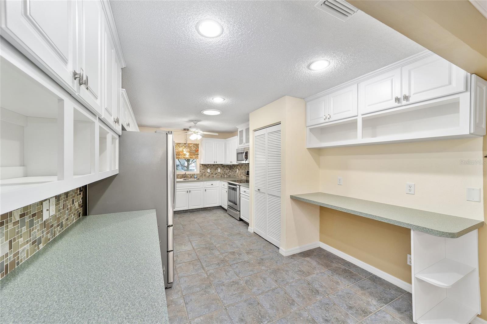 ON TOP OF THE WORLD - Residential