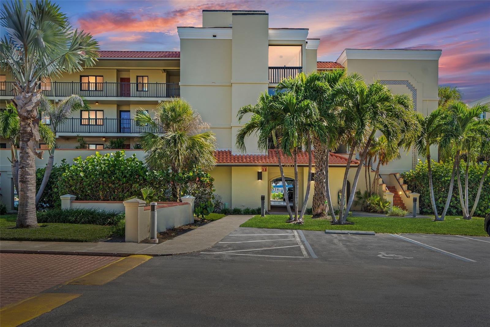LANDS END AT SUNSET BEACH CONDO - Residential