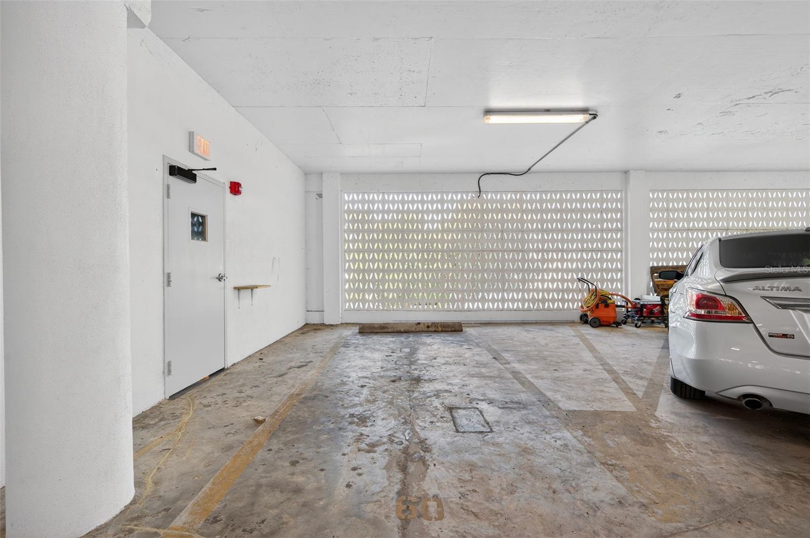 HARBOUR HILL CONDO - Residential