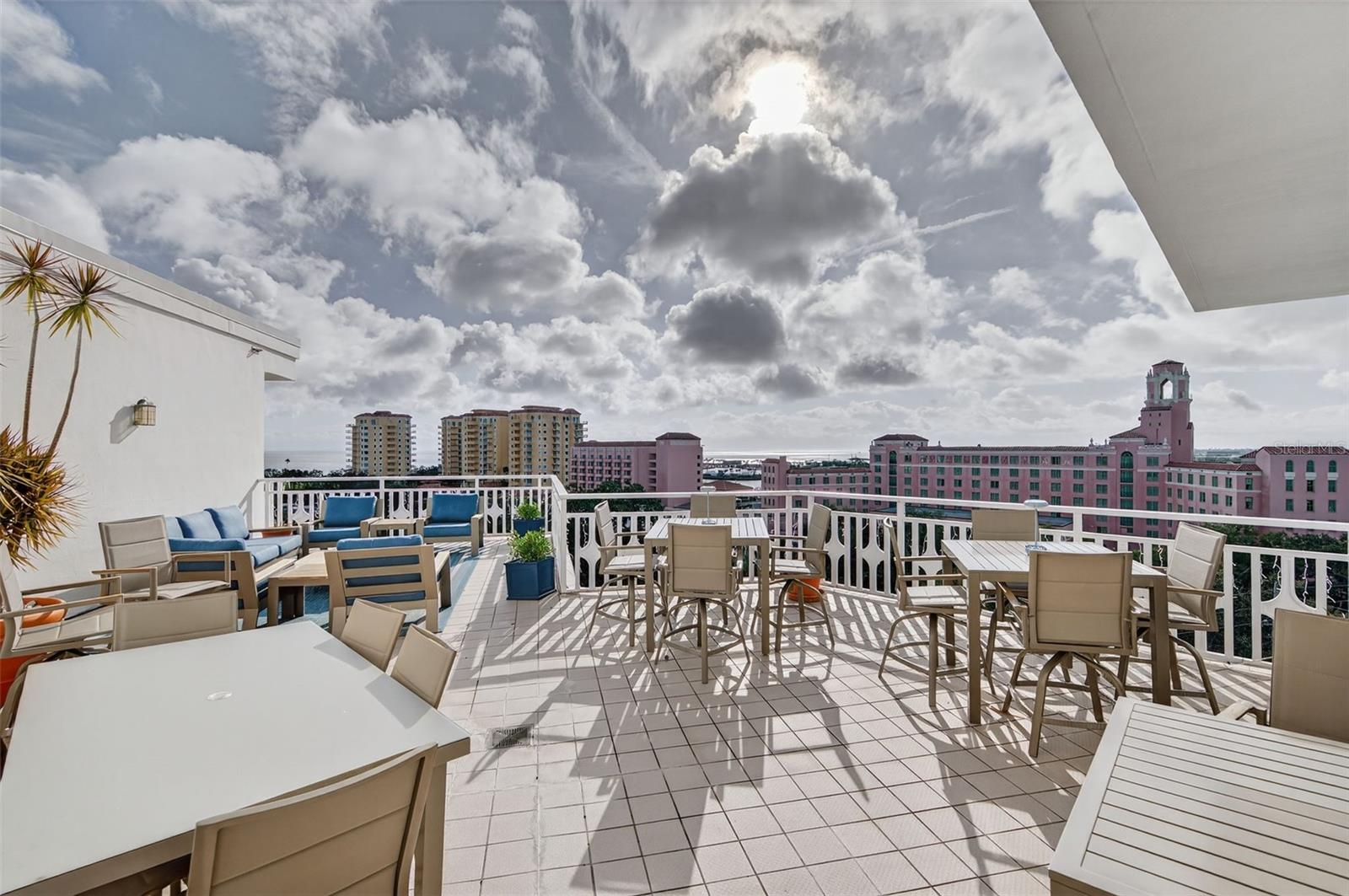 HARBOUR HILL CONDO - Residential