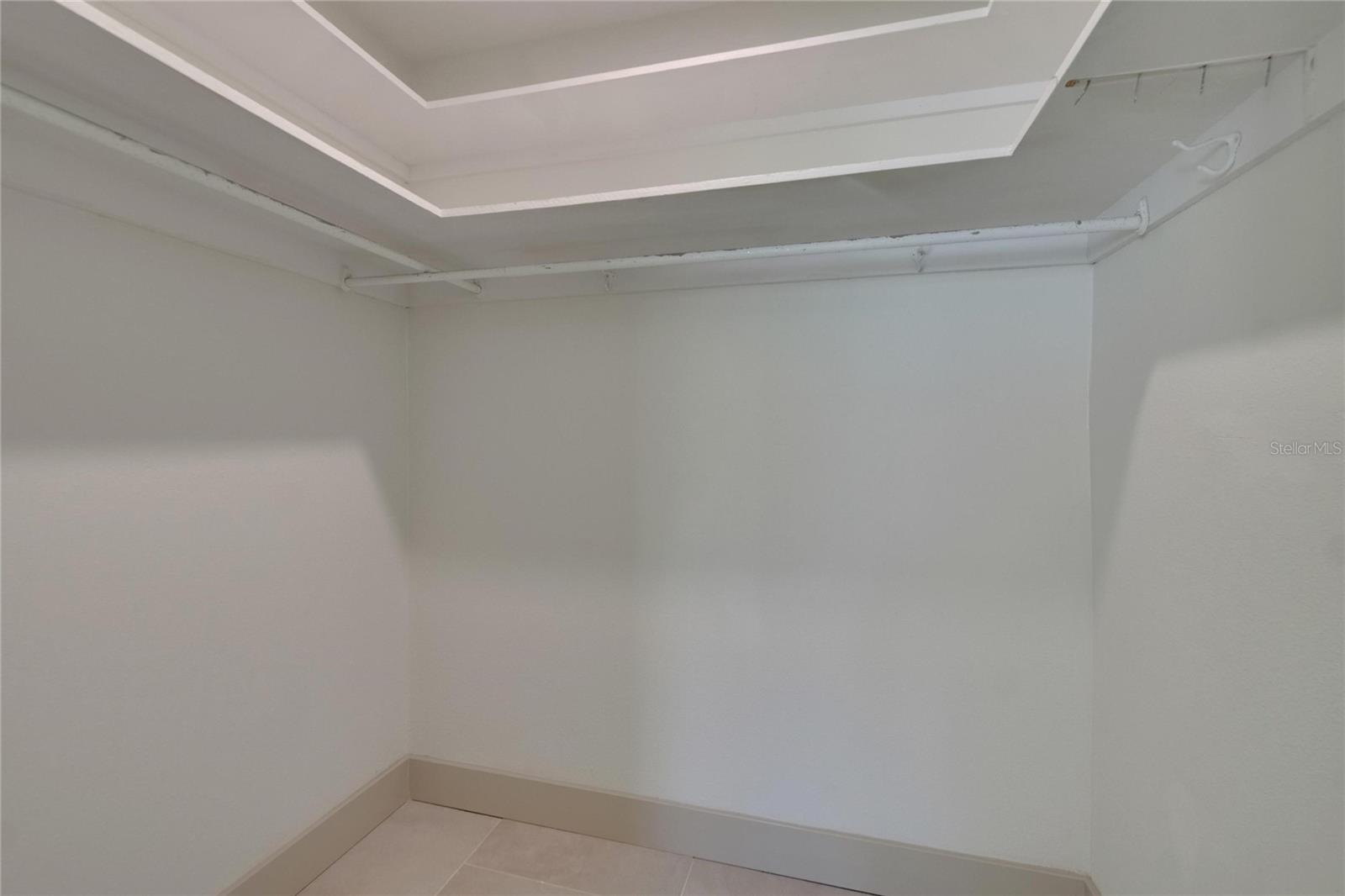 PASADENA GOLF CLUB ESTATES SEC 4 - Residential Lease