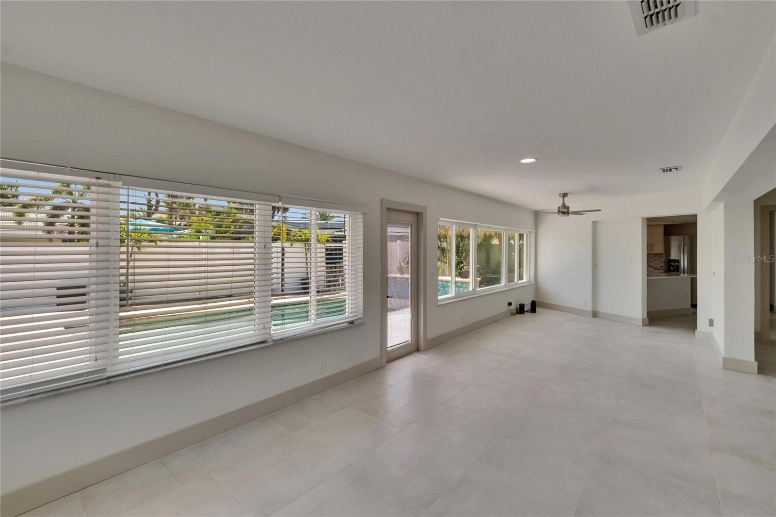 PASADENA GOLF CLUB ESTATES SEC 4 - Residential Lease