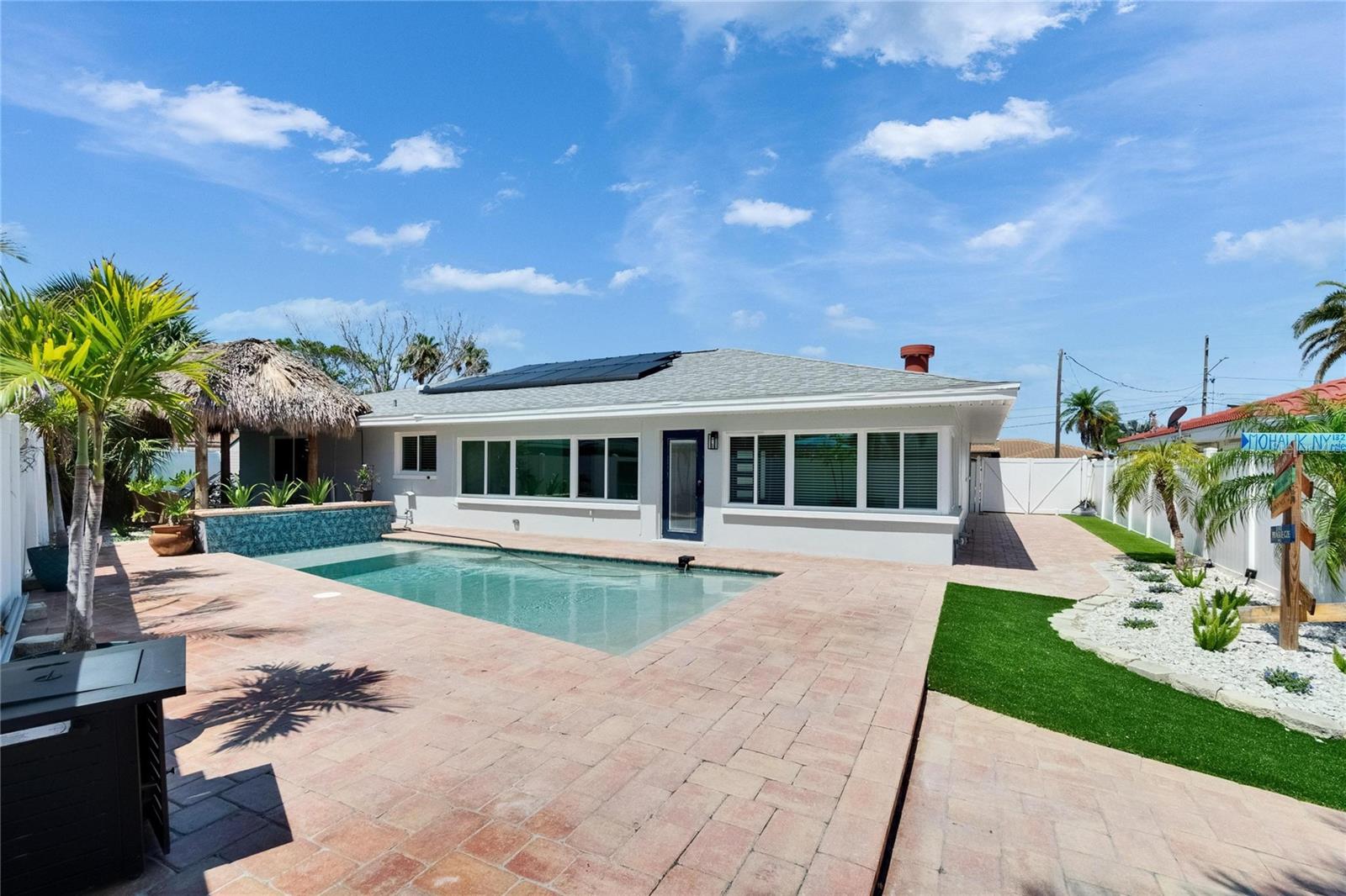 PASADENA GOLF CLUB ESTATES SEC 4 - Residential Lease
