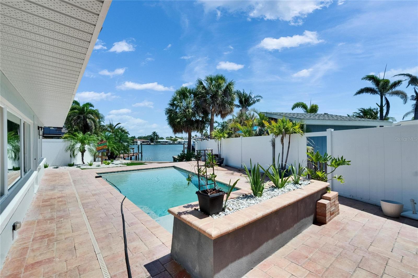 PASADENA GOLF CLUB ESTATES SEC 4 - Residential Lease
