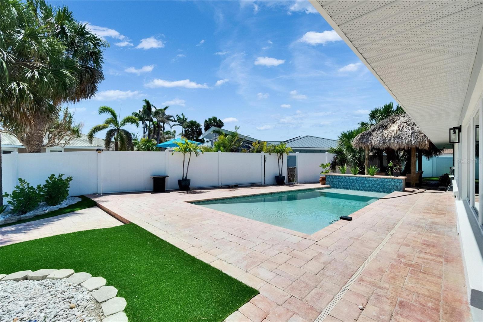 PASADENA GOLF CLUB ESTATES SEC 4 - Residential Lease