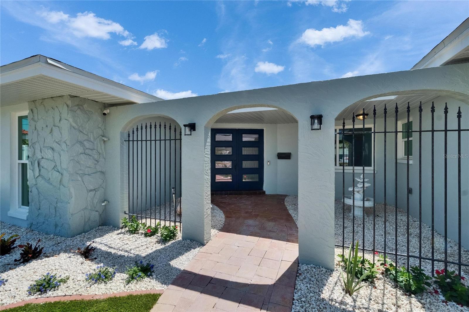 PASADENA GOLF CLUB ESTATES SEC 4 - Residential Lease