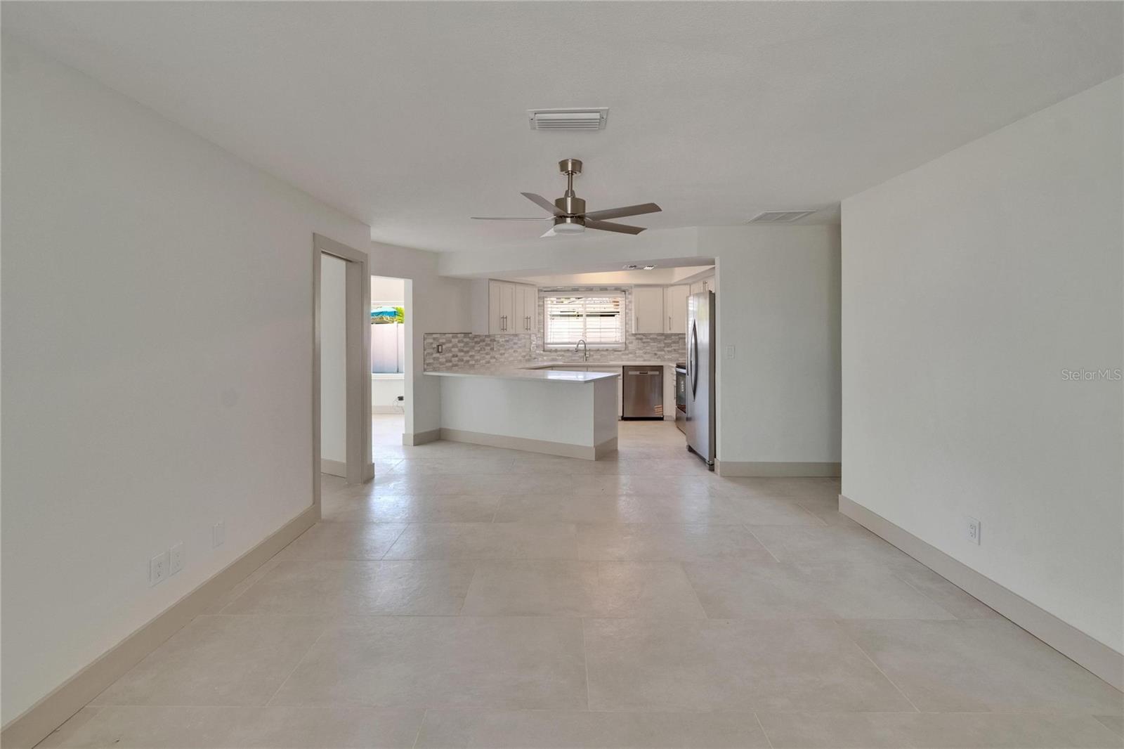 PASADENA GOLF CLUB ESTATES SEC 4 - Residential Lease