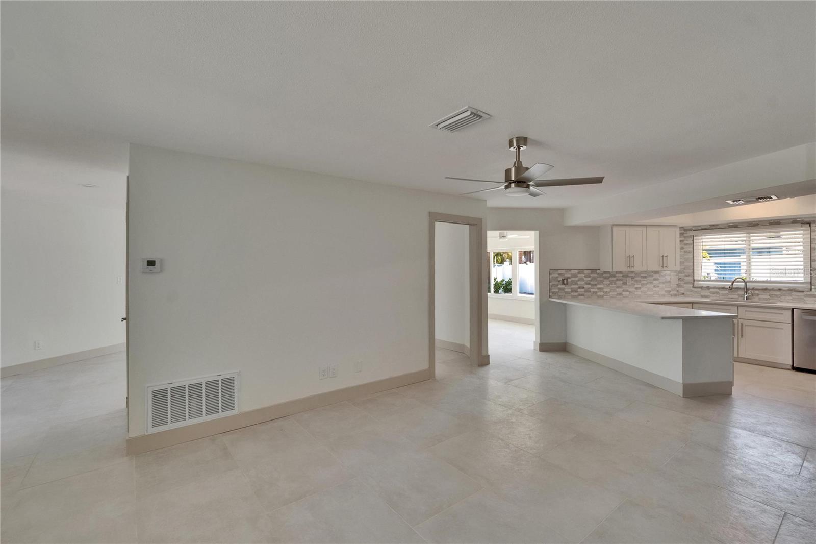 PASADENA GOLF CLUB ESTATES SEC 4 - Residential Lease