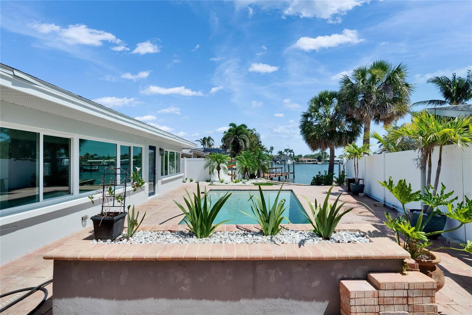 PASADENA GOLF CLUB ESTATES SEC 4 - Residential Lease