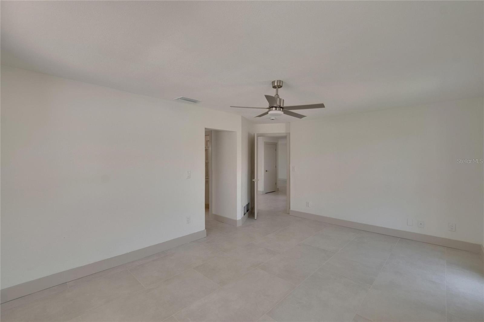 PASADENA GOLF CLUB ESTATES SEC 4 - Residential Lease