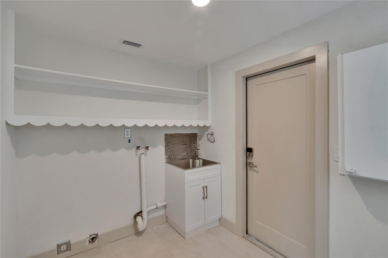 PASADENA GOLF CLUB ESTATES SEC 4 - Residential Lease