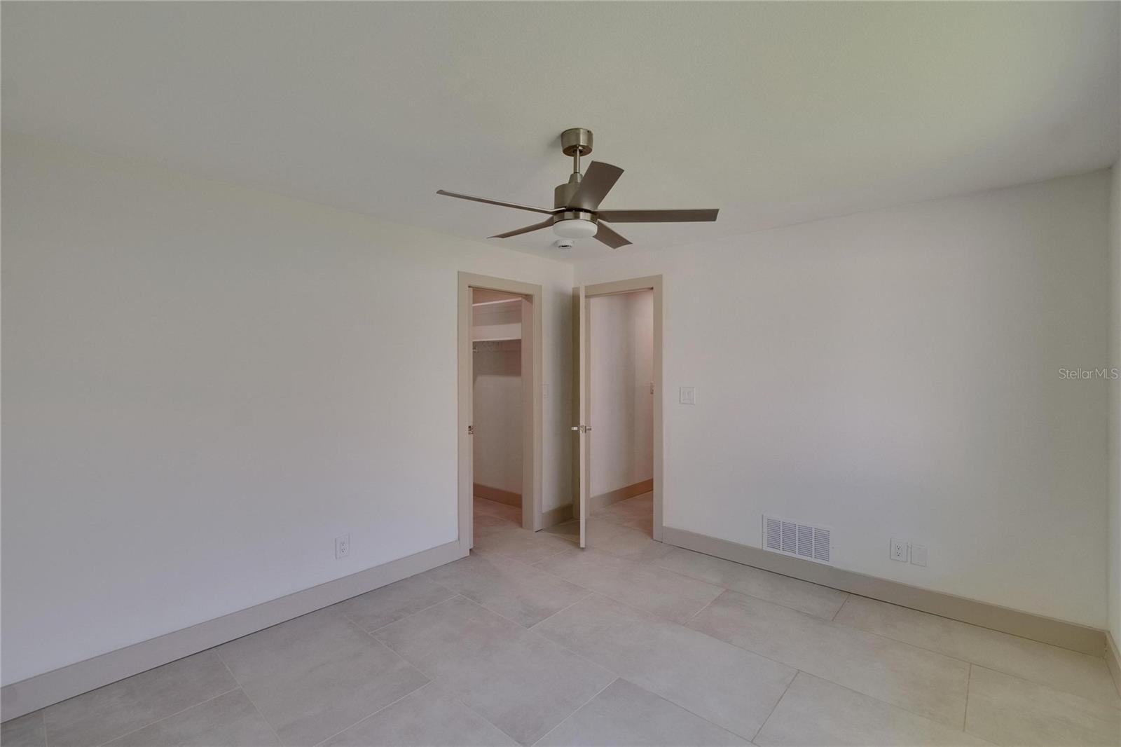 PASADENA GOLF CLUB ESTATES SEC 4 - Residential Lease