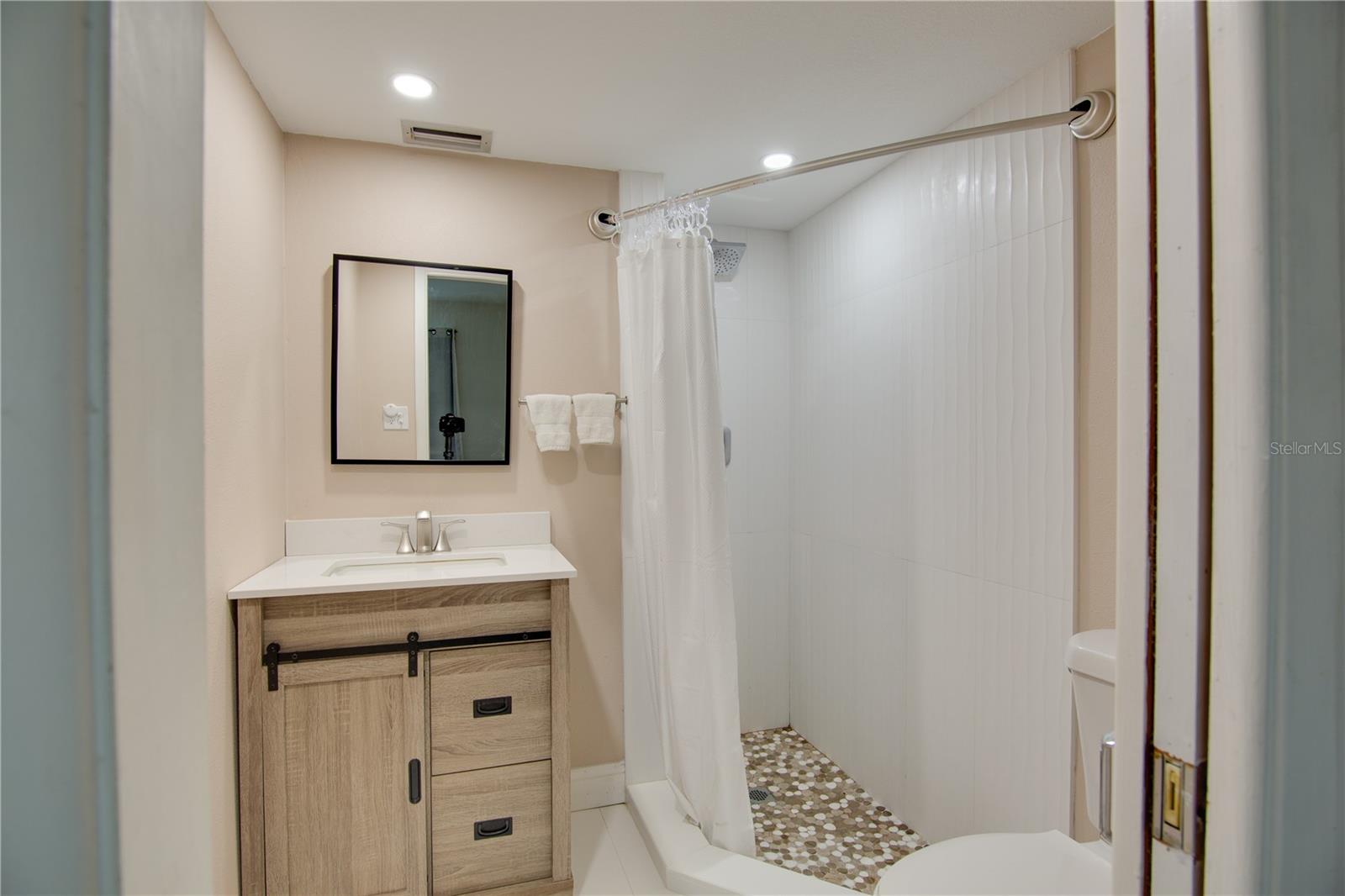 FOREST LAKES COUNTRY CLUB ESTATE - Residential