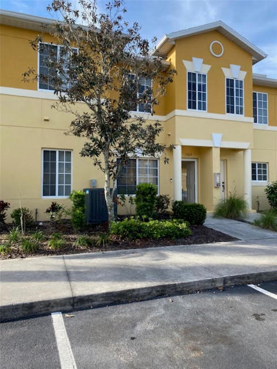This beautifully maintained townhouse in Stoneywood Cove offers the perfect opportunity to enjoy the Florida lifestyle in the sought-after community of Stoneybrook at Venice. Priced at just $1,800 per month, this unfurnished 2-bedroom, 2.5-bath home also features a spacious loft and a bright, open floor plan with modern finishes throughout.
The well-appointed kitchen includes ample cabinet space and flows seamlessly into the dining and living areas, making it ideal for both everyday living and entertaining. Step out onto the screened lanai to enjoy your morning coffee in a peaceful setting, or take advantage of the community’s resort-style amenities, including a sparkling pool, clubhouse, fitness center, and tennis courts.
Conveniently located just minutes from Venice’s pristine Gulf beaches, championship golf courses, shopping, and dining, this home offers both comfort and convenience in one of the area’s most desirable neighborhoods.
First month and security deposit are required, along with a credit application fee. Don’t miss out on this incredible opportunity to make this gorgeous townhouse your next home!