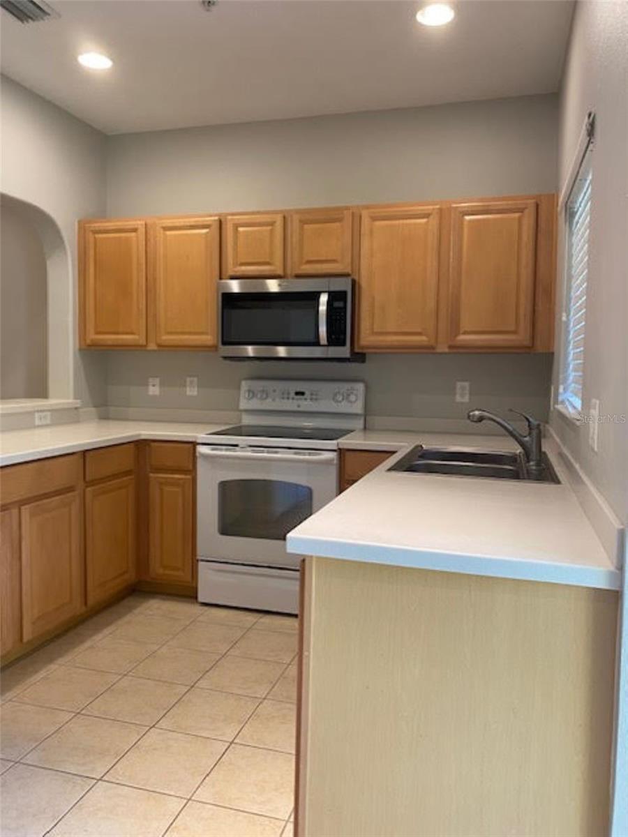 STONEYWOOD COVE - Residential Lease