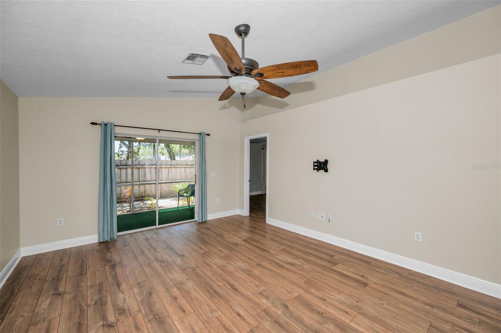 THE OAKS AT RIVER RIDGE - Residential