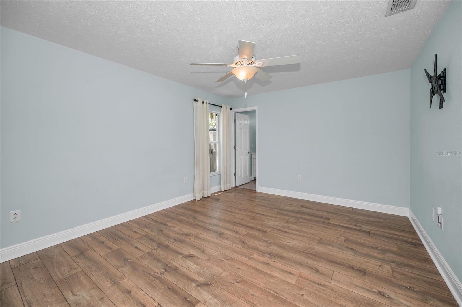 THE OAKS AT RIVER RIDGE - Residential