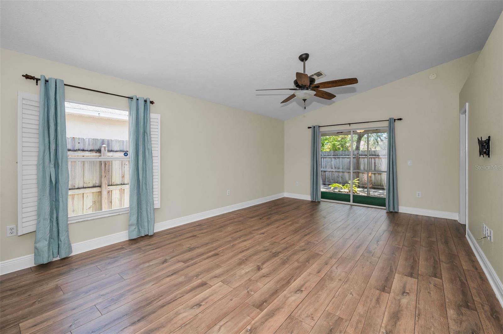 THE OAKS AT RIVER RIDGE - Residential