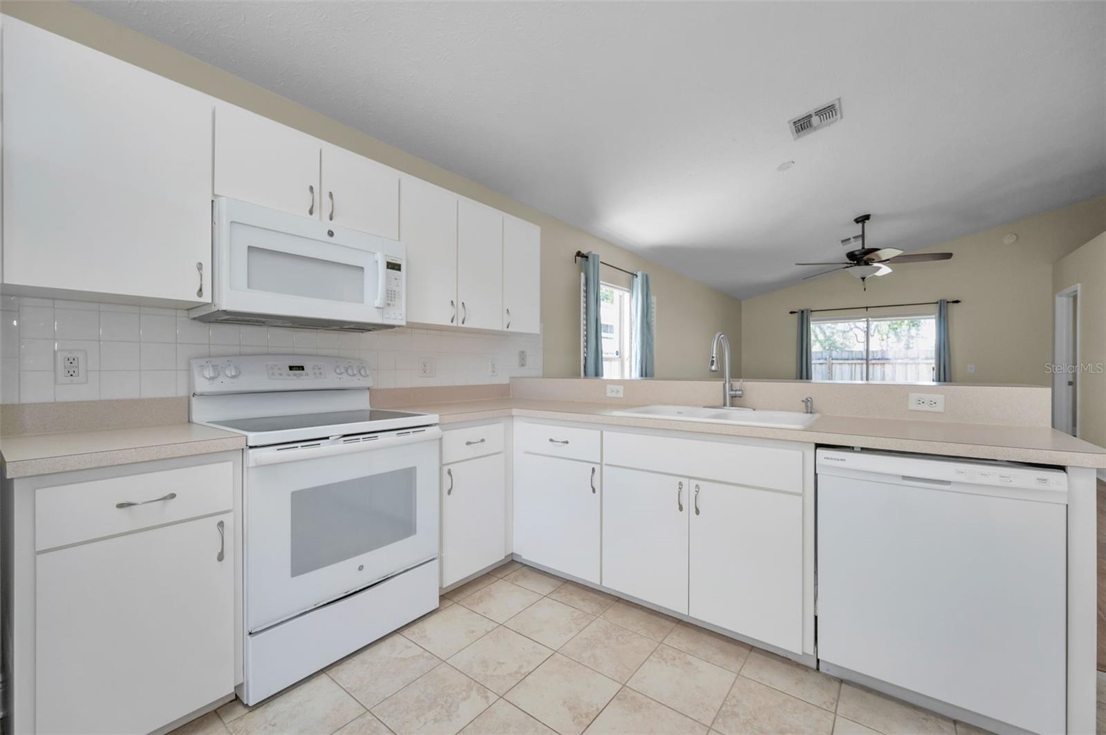 THE OAKS AT RIVER RIDGE - Residential
