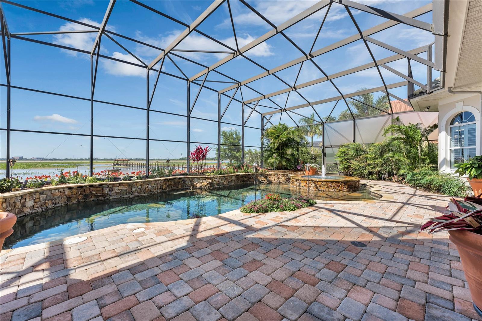 SUNSET POINTE - Residential