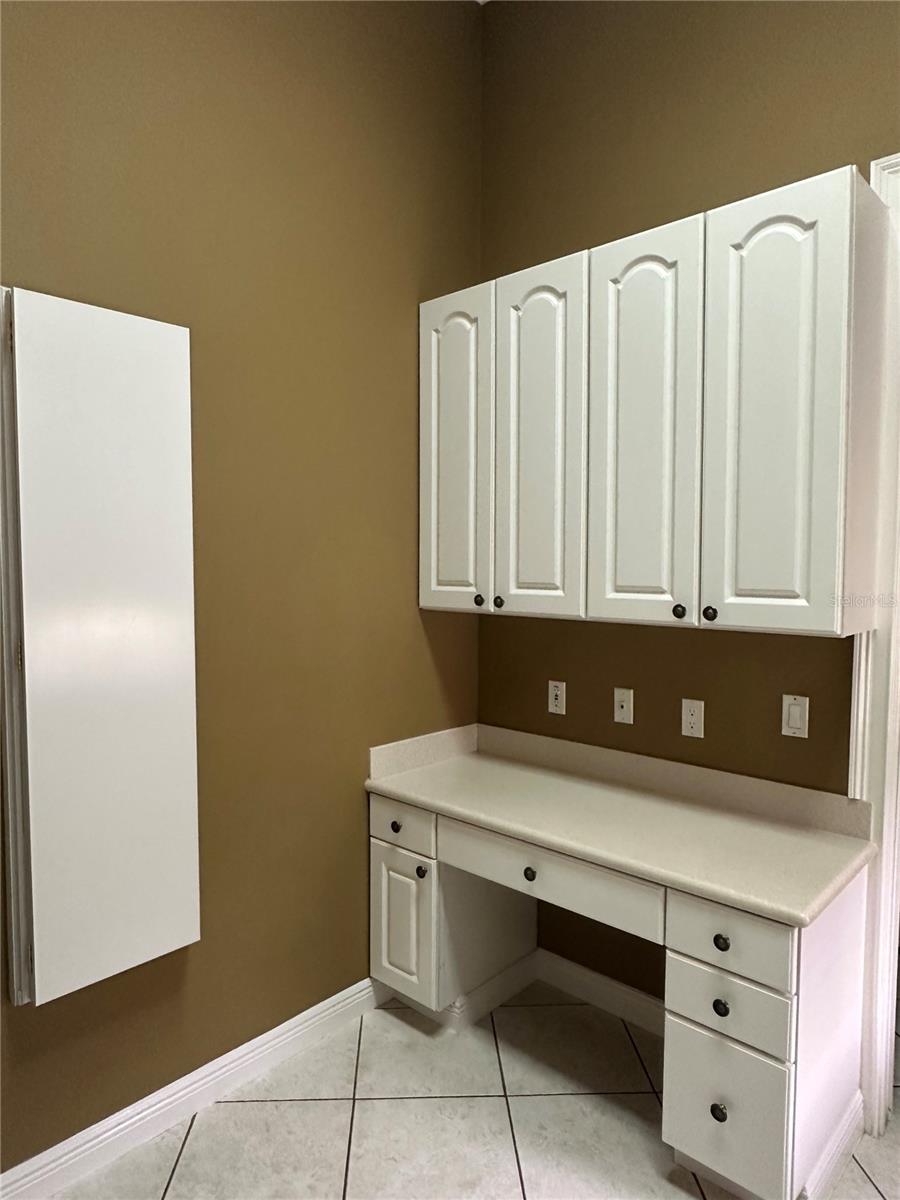 SUNSET POINTE - Residential