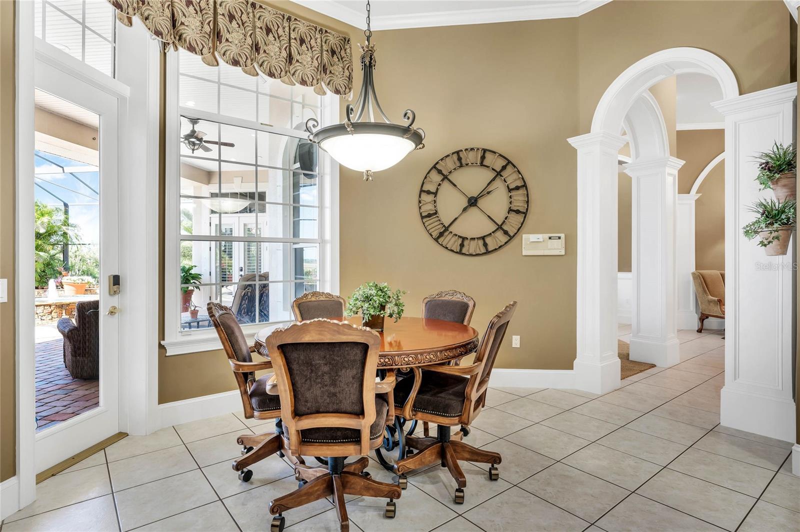 SUNSET POINTE - Residential