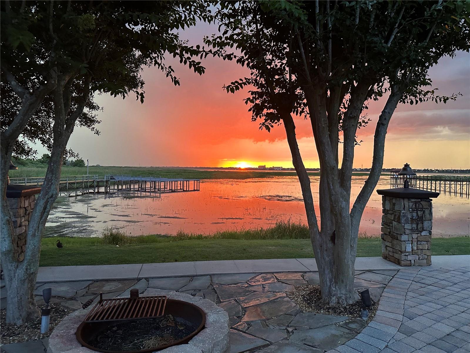 1501 SUNSET POINTE PLACE