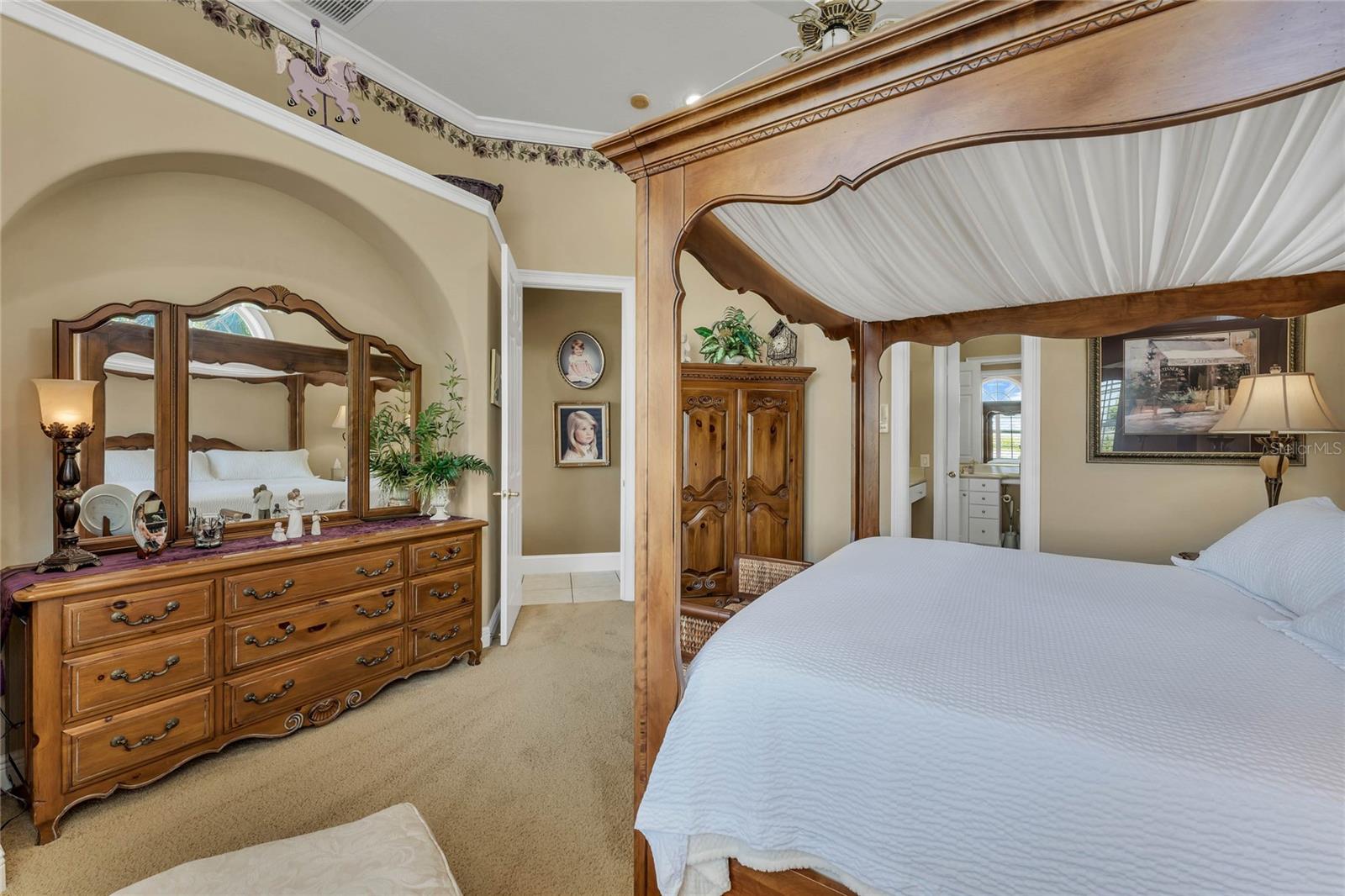 SUNSET POINTE - Residential