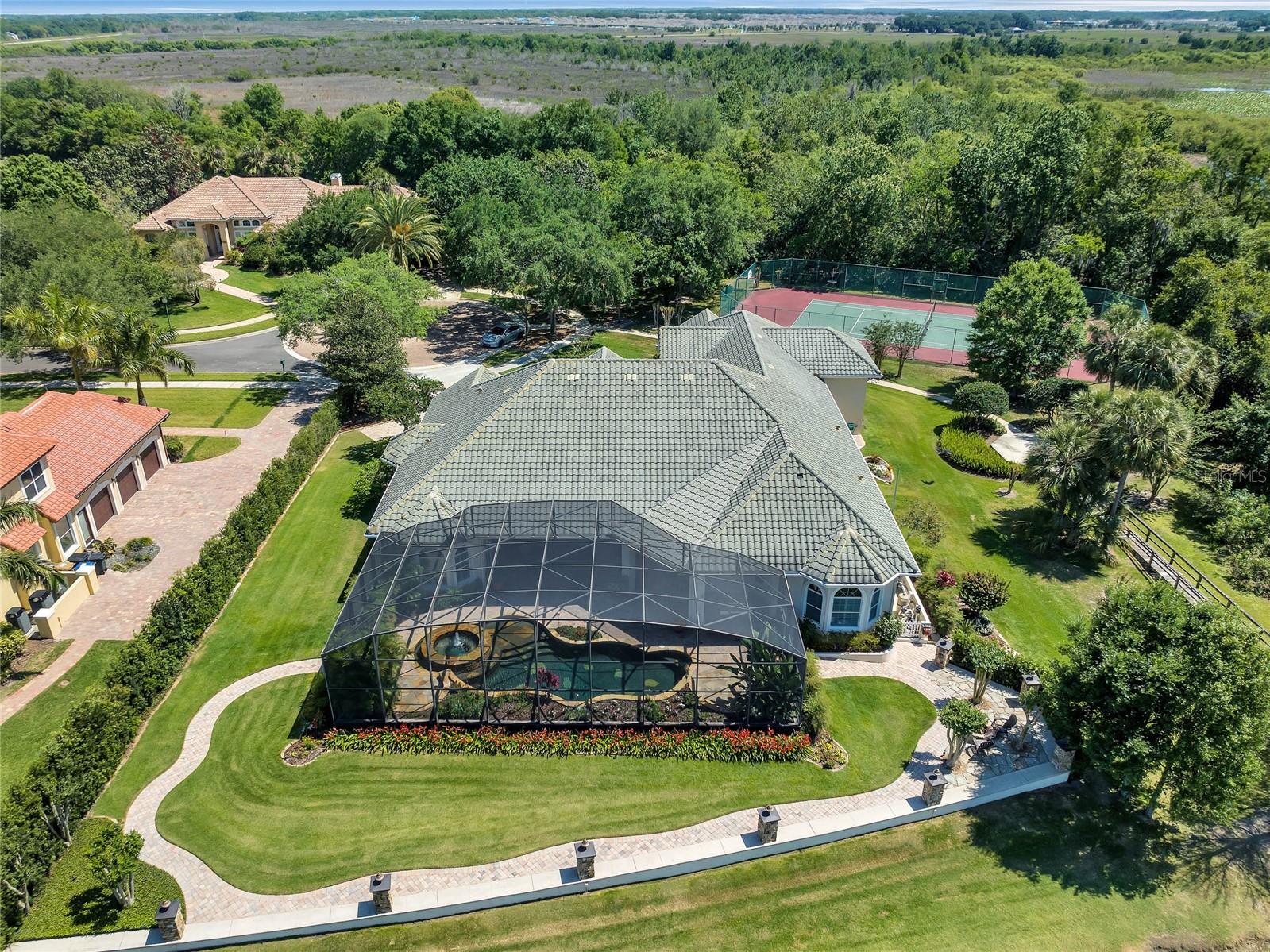 SUNSET POINTE - Residential